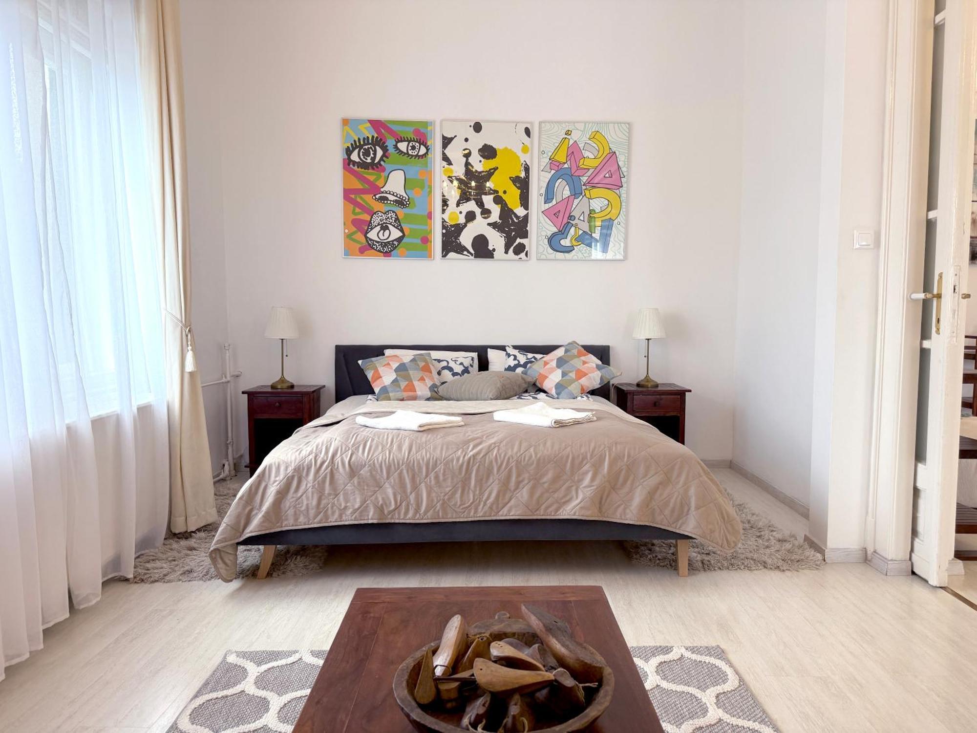 Elegant 125M2 Apartment In Center Of Budapest Luaran gambar